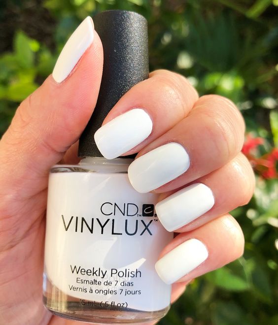 CND Vinylux 108 Cream Puff